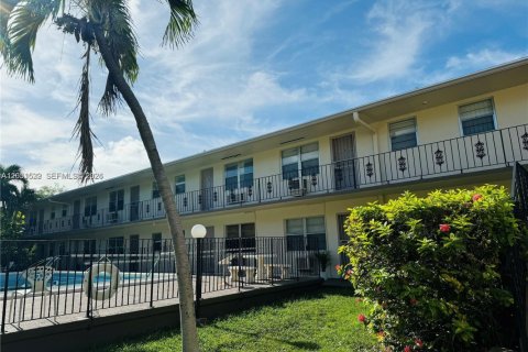 Copropriété à louer à North Miami, Floride: 1 chambre, 57.23 m2 № 2149250 - photo 10
