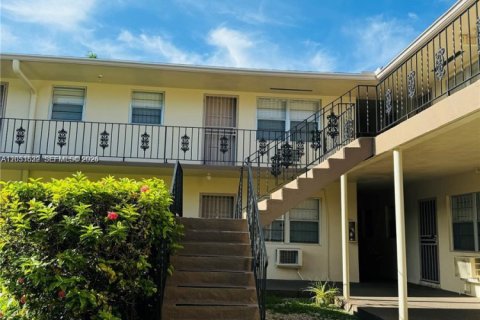 Copropriété à louer à North Miami, Floride: 1 chambre, 57.23 m2 № 2149250 - photo 8
