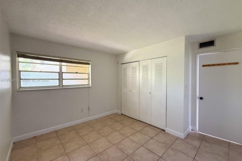 Condominio en venta en Miami, Florida, 3 dormitorios, 133.97 m2 № 1825932 - foto 16