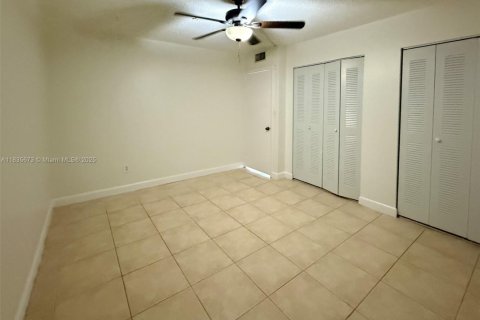 Condominio en venta en Miami, Florida, 3 dormitorios, 133.97 m2 № 1825932 - foto 21