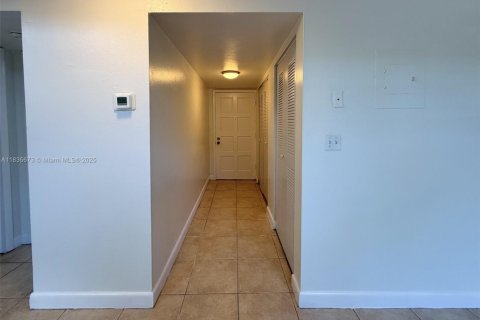 Condominio en venta en Miami, Florida, 3 dormitorios, 133.97 m2 № 1825932 - foto 7