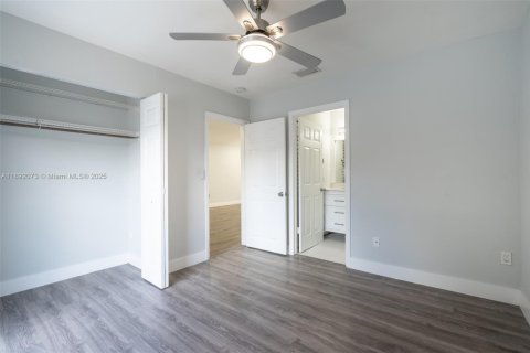 Touwnhouse à louer à Miami, Floride: 3 chambres, 144 m2 № 1957146 - photo 30