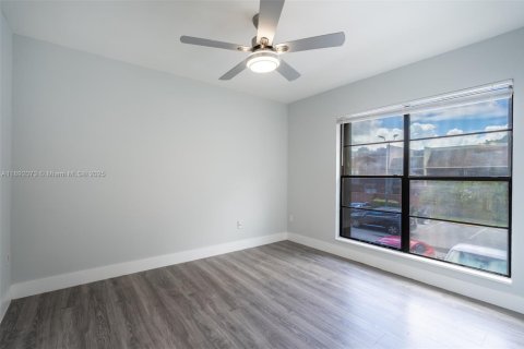 Touwnhouse à louer à Miami, Floride: 3 chambres, 144 m2 № 1957146 - photo 28