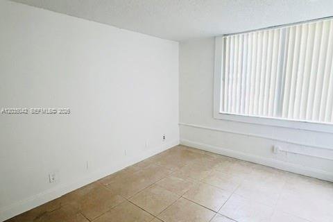 Copropriété à louer à Plantation, Floride: 2 chambres, 86.03 m2 № 2085544 - photo 6