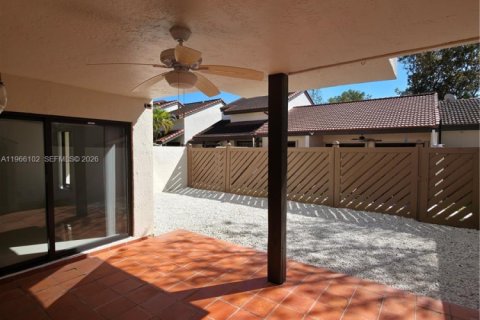 Touwnhouse à louer à Miami, Floride: 4 chambres, 165.37 m2 № 2029755 - photo 22