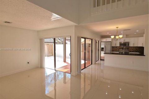 Touwnhouse à louer à Miami, Floride: 4 chambres, 165.37 m2 № 2029755 - photo 9