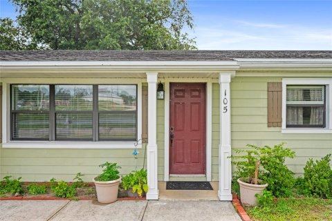 Villa ou maison à vendre à Sanford, Floride: 4 chambres, 177.81 m2 № 2291543 - photo 4
