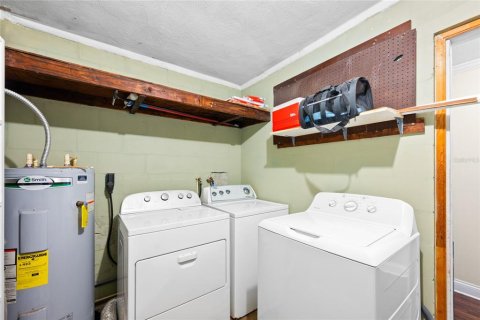 Villa ou maison à vendre à Sanford, Floride: 4 chambres, 177.81 m2 № 2291543 - photo 28