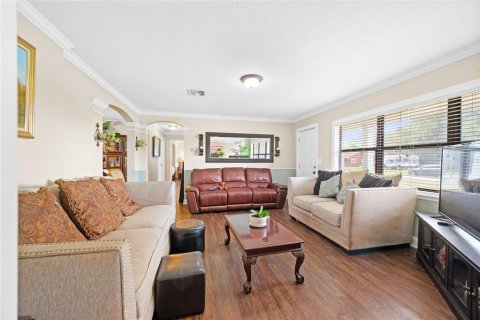 Villa ou maison à vendre à Sanford, Floride: 4 chambres, 177.81 m2 № 2291543 - photo 15