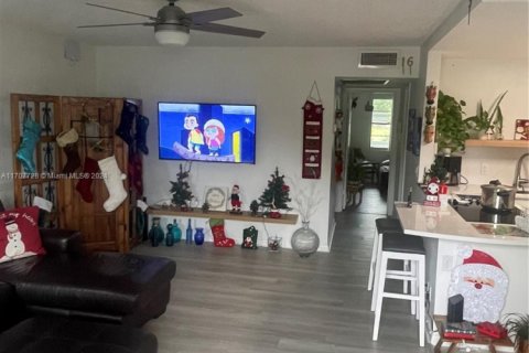 Condominio en venta en Deerfield Beach, Florida, 2 dormitorios, 76.18 m2 № 1984855 - foto 18