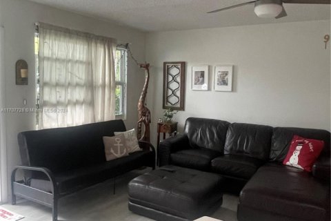Condominio en venta en Deerfield Beach, Florida, 2 dormitorios, 76.18 m2 № 1984855 - foto 16