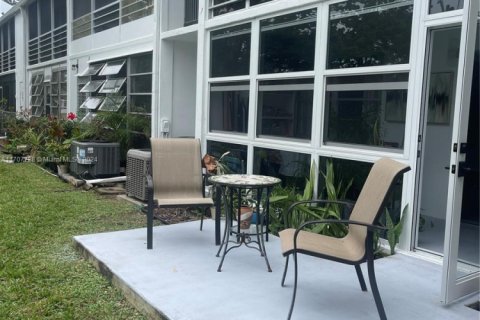 Condominio en venta en Deerfield Beach, Florida, 2 dormitorios, 76.18 m2 № 1984855 - foto 6