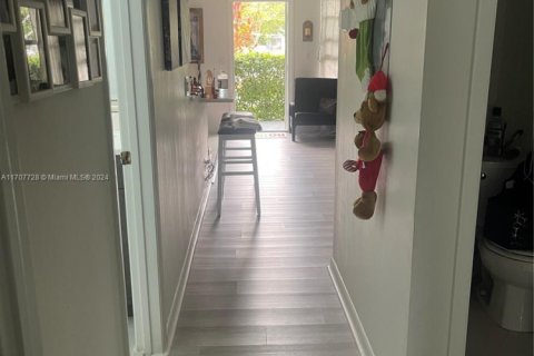 Condominio en venta en Deerfield Beach, Florida, 2 dormitorios, 76.18 m2 № 1984855 - foto 12