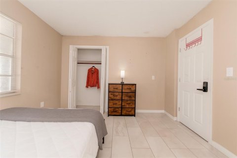 House in Maitland, Florida 6 bedrooms, 210.24 sq.m. № 1918868 - photo 4