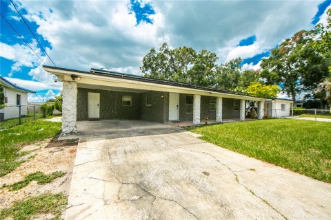 House in Maitland, Florida 6 bedrooms, 210.24 sq.m. № 1918868 - photo 1