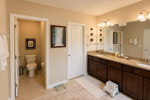 House in Sarasota, Florida 4 bedrooms, 256.04 sq.m. № 2234238 - photo 21