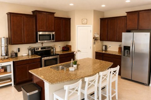 House in Sarasota, Florida 4 bedrooms, 256.04 sq.m. № 2234238 - photo 4