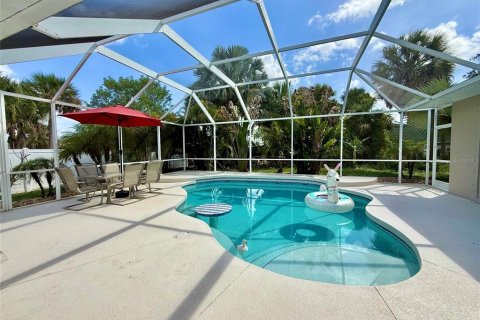Villa ou maison à louer à North Port, Floride: 3 chambres, 180.97 m2 № 2117255 - photo 28