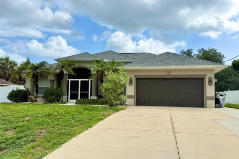 Villa ou maison à North Port, Floride 3 chambres, 180.97 m2 № 2117255