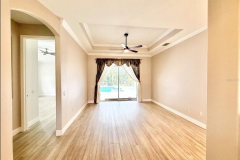 Villa ou maison à louer à North Port, Floride: 3 chambres, 180.97 m2 № 2117255 - photo 5