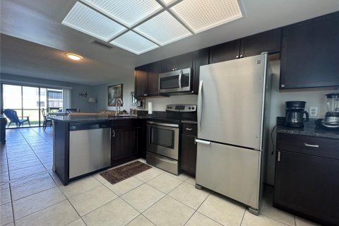 Condo in Oldsmar, Florida, 2 bedrooms  № 2105596 - photo 5