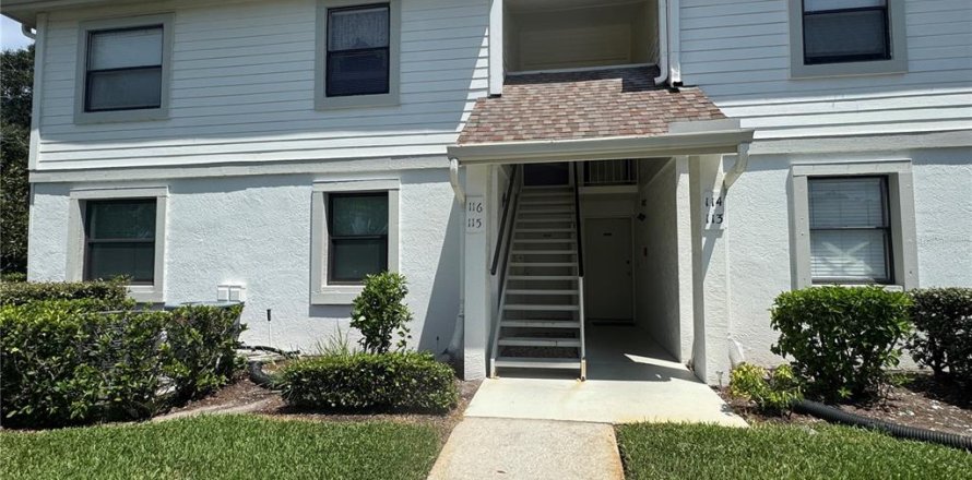 Condo in Oldsmar, Florida, 2 bedrooms  № 2105596