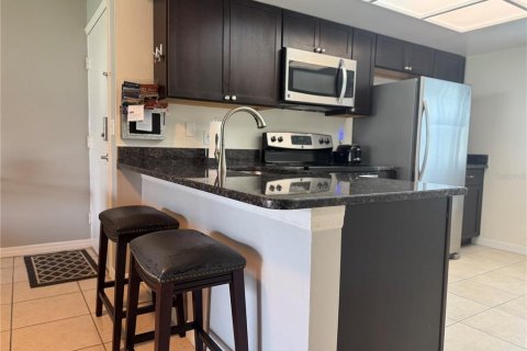 Condo in Oldsmar, Florida, 2 bedrooms  № 2105596 - photo 3