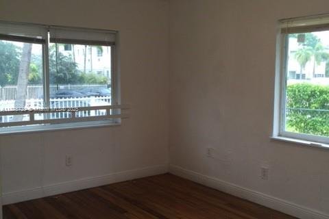 Villa ou maison à louer à Miami, Floride: 2 chambres, 306.48 m2 № 1923618 - photo 12