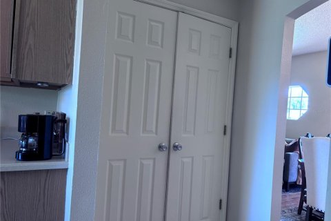House in Deltona, Florida 4 bedrooms, 158.31 sq.m. № 1514673 - photo 9