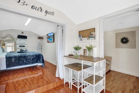Propiedad comercial en alquiler en Hollywood, Florida, 1 dormitorio, 163.04 m2 № 1930319 - foto 12