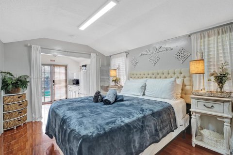 Propiedad comercial en alquiler en Hollywood, Florida, 1 dormitorio, 163.04 m2 № 1930319 - foto 9