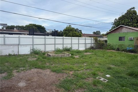 House in Miami Gardens, Florida 3 bedrooms, 114.64 sq.m. № 2087122 - photo 7