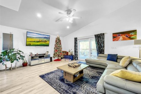 House in Bradenton, Florida 3 bedrooms, 180.6 sq.m. № 1866517 - photo 21