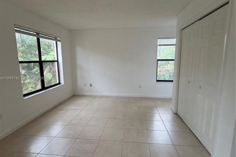 Condo in Pompano Beach, Florida, 1 bedroom  № 2055476 - photo 8
