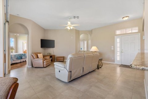 Casa en venta en Summerfield, Florida, 3 dormitorios, 137.68 m2 № 2151725 - foto 4