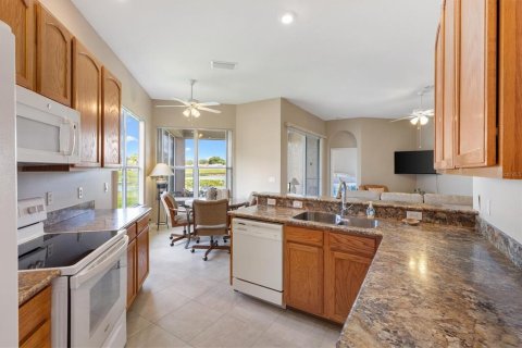 Casa en venta en Summerfield, Florida, 3 dormitorios, 137.68 m2 № 2151725 - foto 12