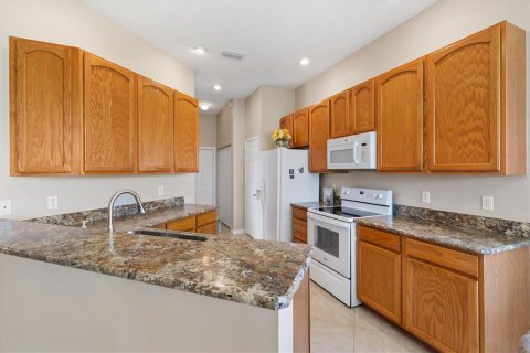Casa en venta en Summerfield, Florida, 3 dormitorios, 137.68 m2 № 2151725 - foto 13