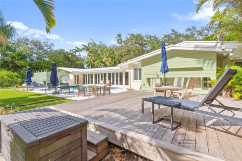 Villa ou maison à louer à Pinecrest, Floride: 4 chambres, 287.63 m2 № 1920607 - photo 17