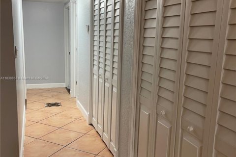 Condominio en venta en Miami, Florida, 2 dormitorios, 117.24 m2 № 1310922 - foto 12