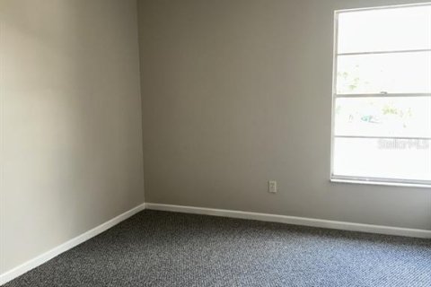 House in Lutz, Florida 4 bedrooms, 174.75 sq.m. № 2208567 - photo 17