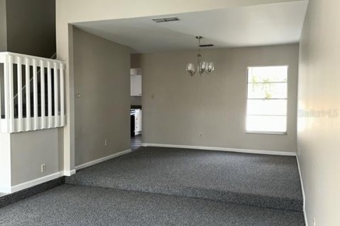 House in Lutz, Florida 4 bedrooms, 174.75 sq.m. № 2208567 - photo 9
