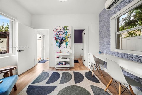 Villa ou maison à vendre à Miami Beach, Floride: 4 chambres, 264.4 m2 № 1962142 - photo 23