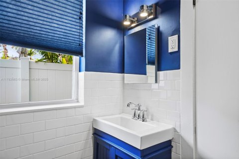 Villa ou maison à vendre à Miami Beach, Floride: 4 chambres, 264.4 m2 № 1962142 - photo 27