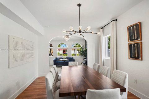 Villa ou maison à vendre à Miami Beach, Floride: 4 chambres, 264.4 m2 № 1962142 - photo 10