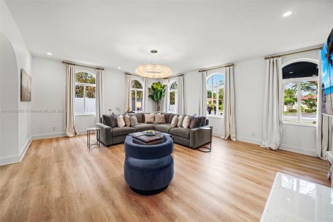 Villa ou maison à vendre à Miami Beach, Floride: 4 chambres, 264.4 m2 № 1962142 - photo 15