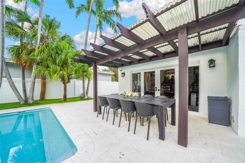 Villa ou maison à vendre à Miami Beach, Floride: 4 chambres, 264.4 m2 № 1962142 - photo 7