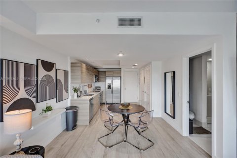 Снять в аренду кондоминиум в Майами, Флорида 1 спальня, 55.09м2, № 2005319 - фото 13