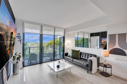 Снять в аренду кондоминиум в Майами, Флорида 1 спальня, 55.09м2, № 2005319 - фото 7