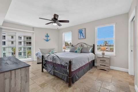 Copropriété à vendre à Daytona Beach Shores, Floride: 3 chambres, 198.81 m2 № 2420537 - photo 17