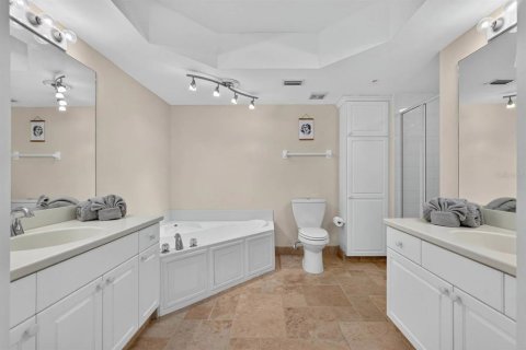 Copropriété à vendre à Daytona Beach Shores, Floride: 3 chambres, 198.81 m2 № 2420537 - photo 20